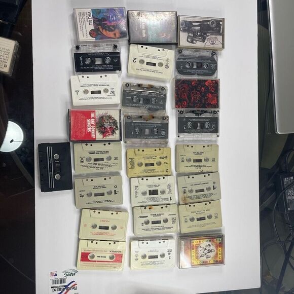 Rock Cassette Lot Guns N Roses The Kinks David Lee Roth Bon Jovi Aerosmith Dread - Picture 1 of 9
